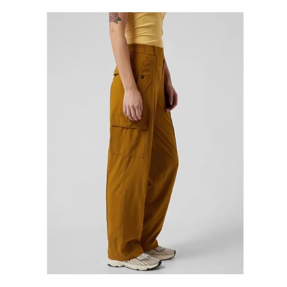 Athleta Vienna Cargo Pants in mustard gold